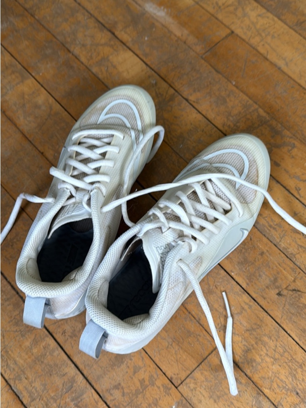 White Athletic Sneakers with Subtle Gray Accents